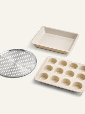 NEW IN BOX - Our Place Wonderoven Pro Chef's Kit in Cream